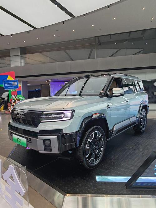 重庆290比亚迪方程豹硬派越野的爆款，英菲尼迪35周年与你共成长